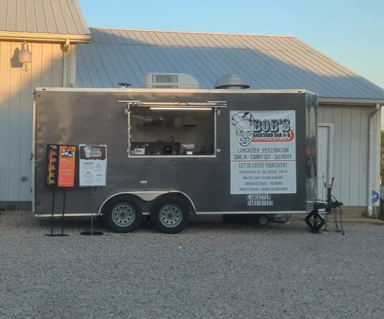 Bob's Backyard Bar-B-Q
